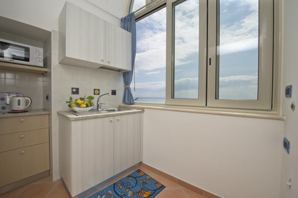 Blu Rose Apartment Amalfi Bagian luar foto