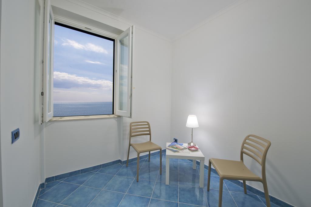 Blu Rose Apartment Amalfi Bagian luar foto